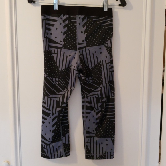 Nike Pro 3/4 tights - Picture 3 of 4